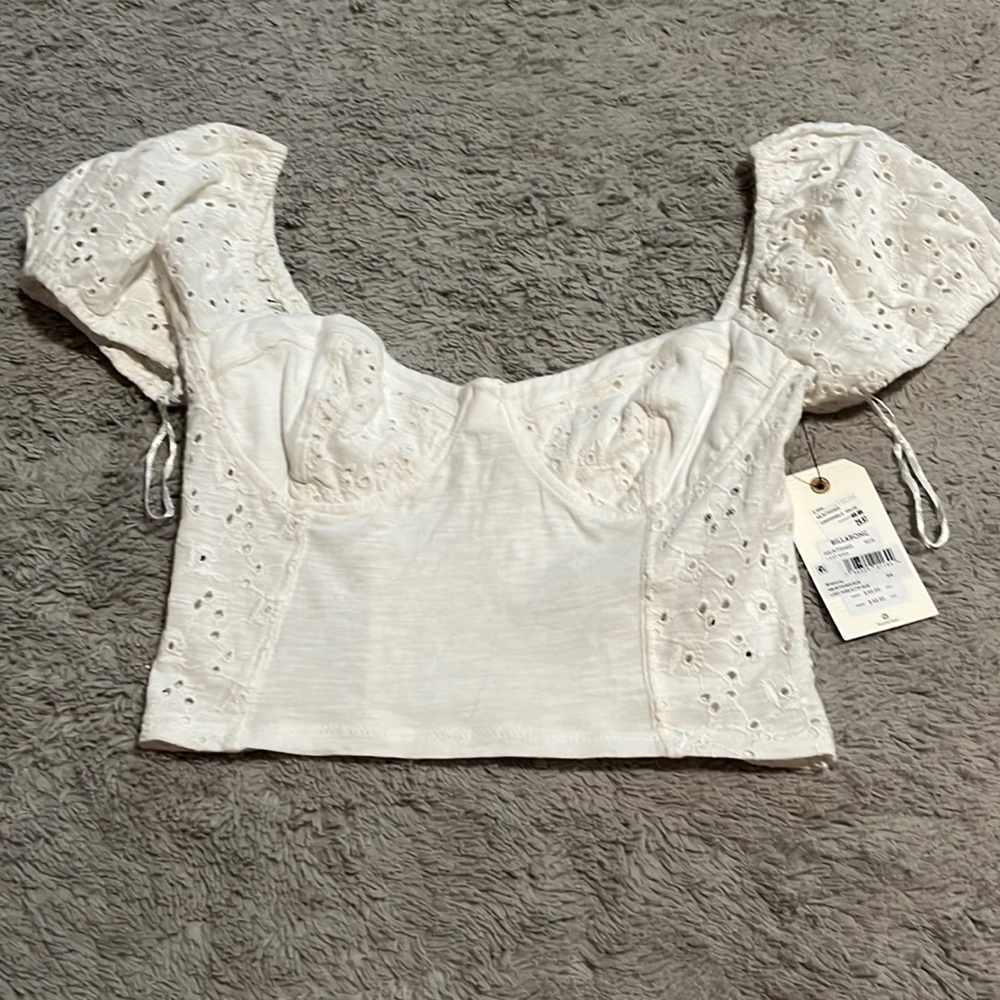 COPY - Brand new billabong tee!